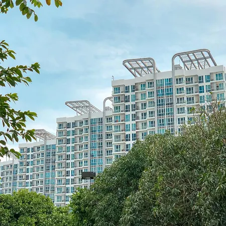Modern 1Br W Exclusive Pool Access