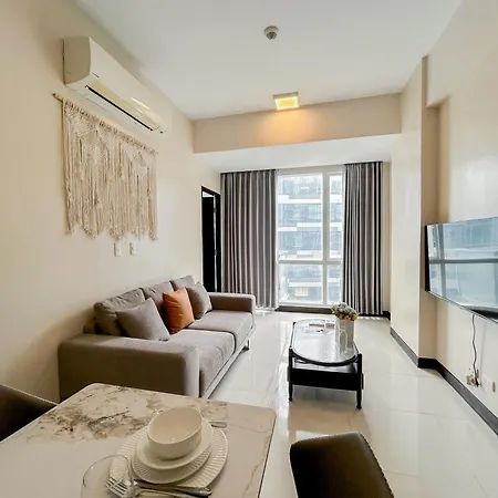 Modern 1Br W Exclusive Pool Access