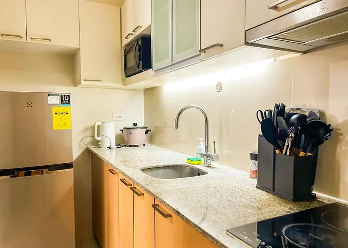 Modern 1br W Exclusive Pool Access Lapu-Lapu City