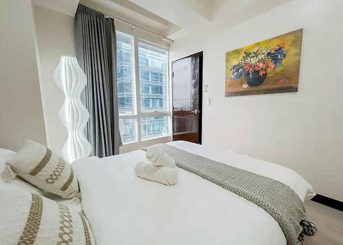 Modern 1br W Exclusive Pool Access 3*