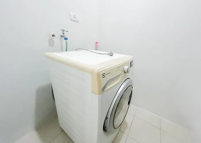 Modern 1br W Exclusive Pool Access Lapu-Lapu City